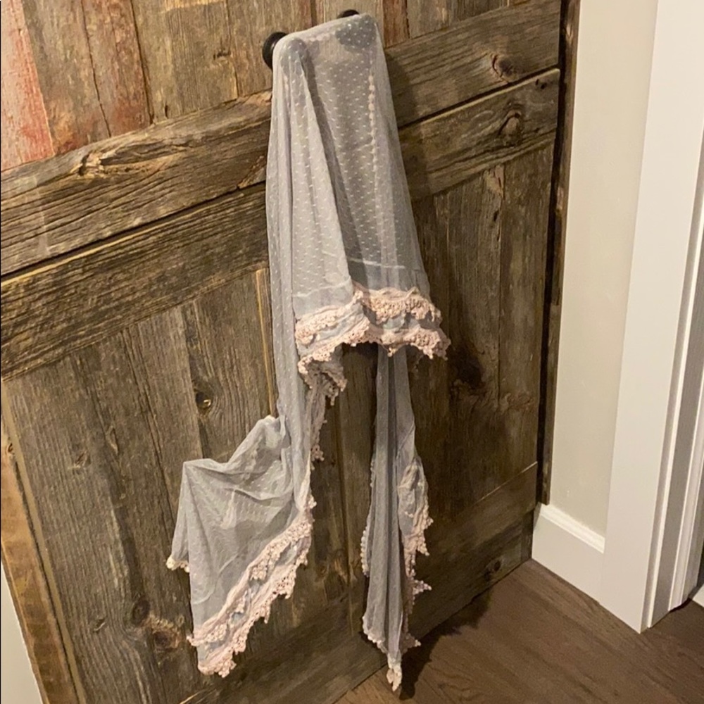 Sheer scarf